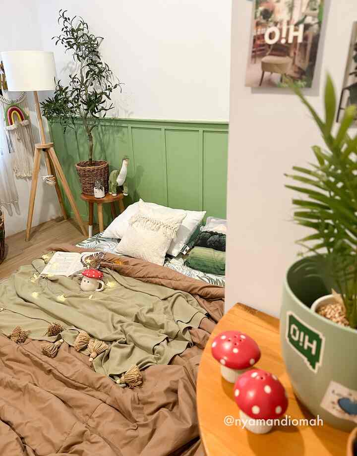 Kamar tidur bernuansa bumi + jamur lucu 🍄 🍄

#nyamandiomah #bedroominspo #earthtone #bedroomstyling #inspirasikamartidur