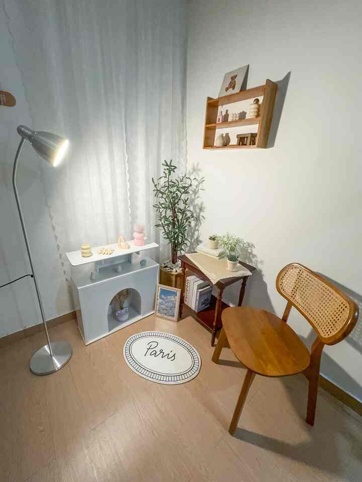 Ruang bersantaiku dimalam hari 🫶🏻
Malam malam duduk disini sambil bersantai


#inspirasiruangtamu #livingroomidea #livingroomdecor #livingroominspo #ideruangtamu #studiodecor #roomdecor #aestheticroom #studio #minimalist #minimaliststudio 