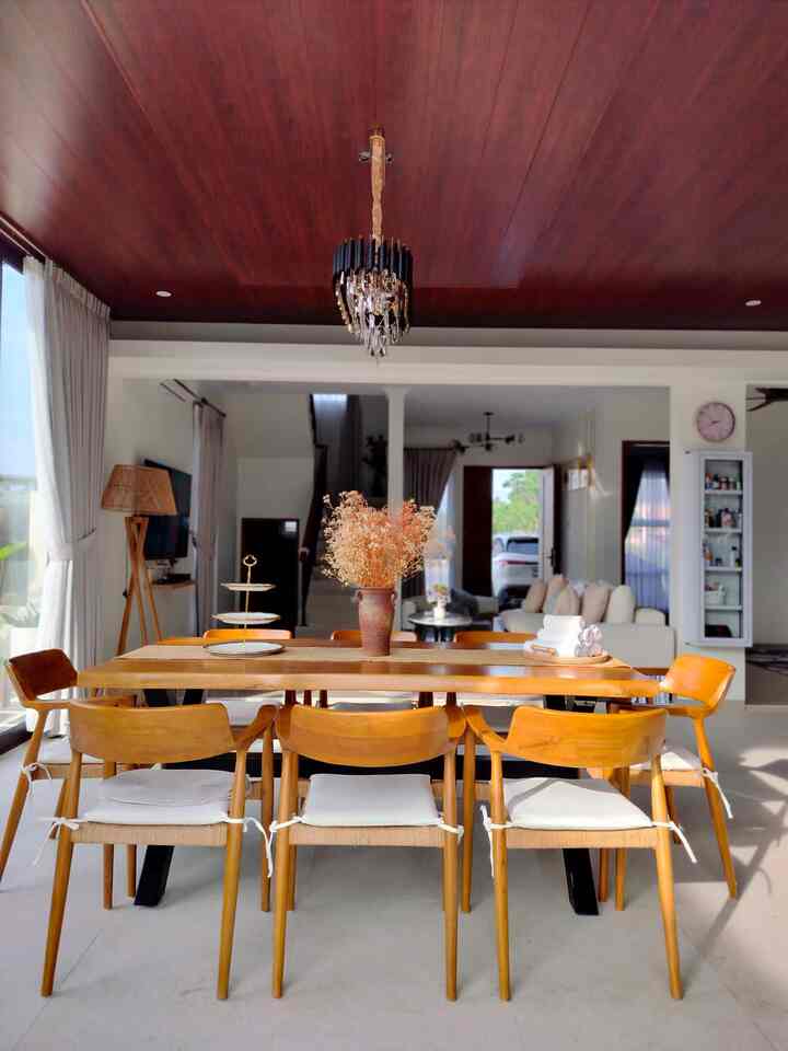 Rumah ini mengusung tema open space plus nya biar jadi nampak luas minusnya gak boleh kotor😂🥰🤍 #BTNOAS7 #kinghouse5600 #rumahsederhana