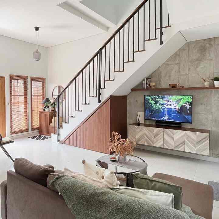HOME!!🏡🏡🏡

NRHome awalanya berupa lahan kosong, kami membeli 1 kavling.

Setelah kami membangun, kami sangat merasa nyaman tinggal disini karena cukup jauh dari kerumunan penduduk.

Rumah ini sekaligus kami sewakan juga untuk studio video/photo shoot. 
 
Rumah adalah tempat tinggal yang paling nyamab, karena hampir seharian aktivitas di luar rumah, kita kembali kerumah sangat aman & nyaman.

#MyHomeStory
#PerjalananRumahku
#CeritaRumahku
#homestagram 
#Rumahpengantinbaru 