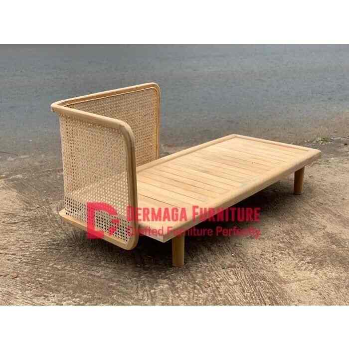 Sofa Sandaran Rotan Kayu