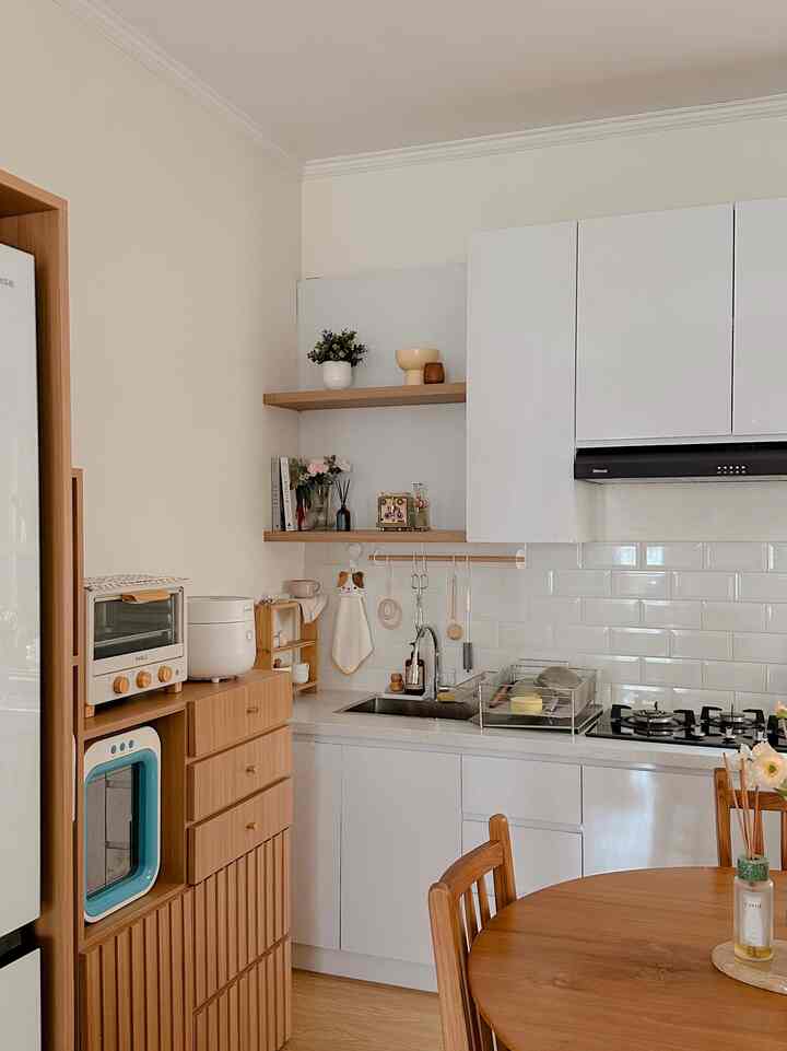 White and wood tone 6-tatami kitchen space featuring simple natural dining table and kitchen furniture arrangement