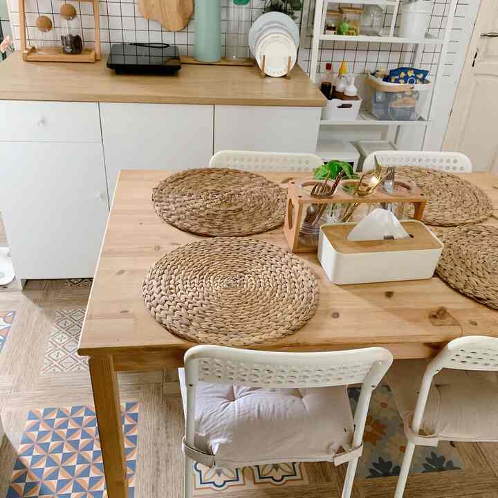 DINING ROOM

Mencoba suasana baru memindahkan meja makan lebih dekat ke pantry. Ternyata Lebih memudahkan saat menggambil makanan dan lebih estetik

#diningroom #inspirasidiningroom #homeinpirasi #openspaceinspirasi #idemejamakan