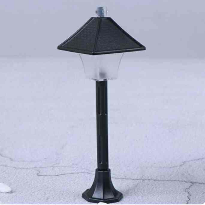 Miniatur Lampu