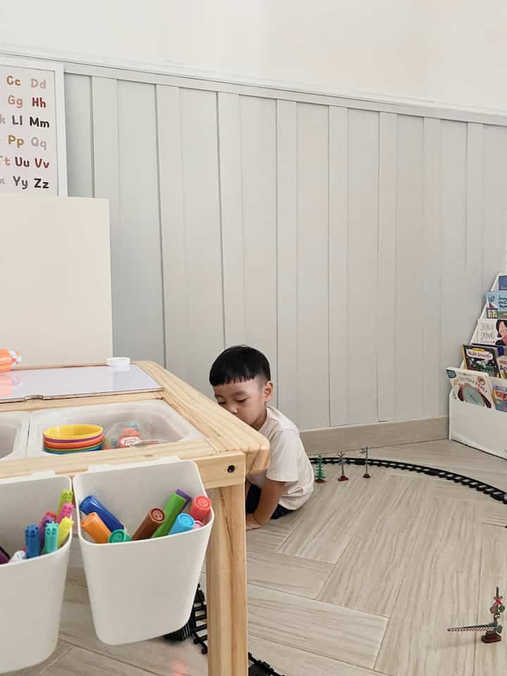 • Neutral Minimalist Playroom Ideas •

Tempat bermain anak yang minimalis bukan berarti sangat membatasi atau kurangnya fasilitas untuk anak bermain. Beberapa bulan sekali aku tetap akan “decluttering” mainan anak sesuai dengan perkembangan usianya, sehingga anak tetap bisa bermain sesuai usianya saat ini.

#playroom #kidsplayroom #minimalistplayroom #monstessoriplayroom #tinyplayroom