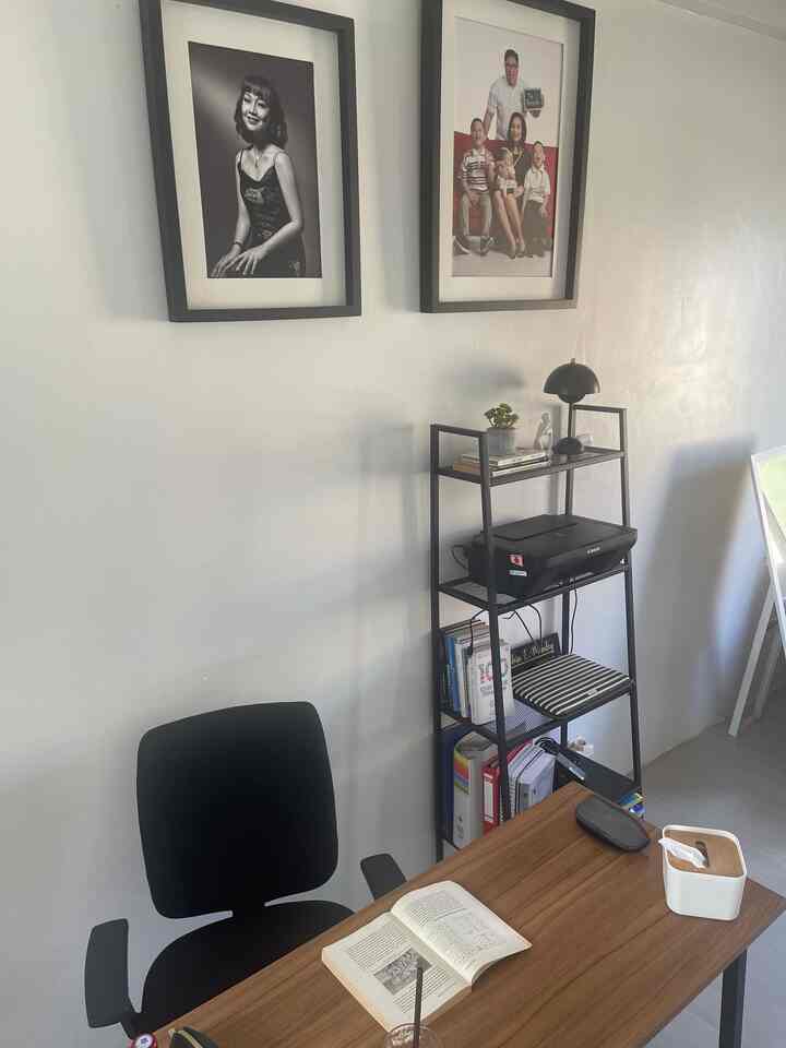 Semangattt kerjaaaa dari rumah 🖤

#HomeOfficeStyling
#HomeOfficeIdeas
#MinimalisWorkspace
#WorkFromHome
