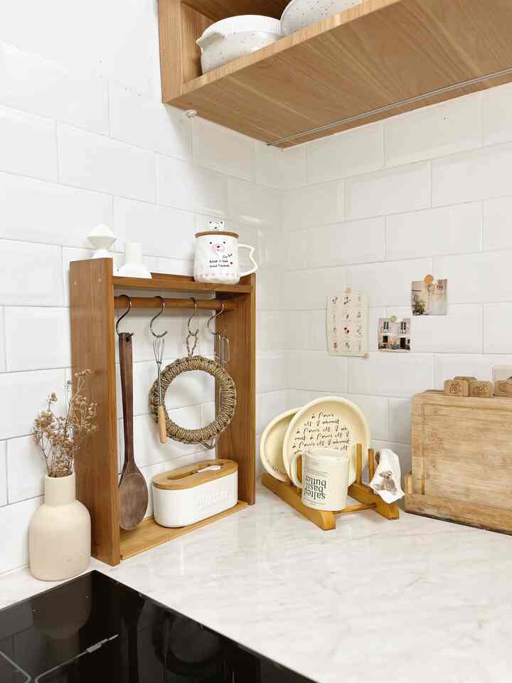 Our Lil House - Decoration Favorite

Hai semuanya! Aku mau share dekorasi-dekorasi yang sering aku gunakan dirumah dan sekaligus jadi dekorasi buat ngonten juga! Aku belinya kebanyakan dari e-commerce yang harganya juga sangat terjangkau! Semoga bisa jadi inspirasi ya☺️🤎

#DekorBudgetFriendly #EstetikMurah #SpillDecorLowBudget #DecorInspo #HomeDecor #DecorDesign