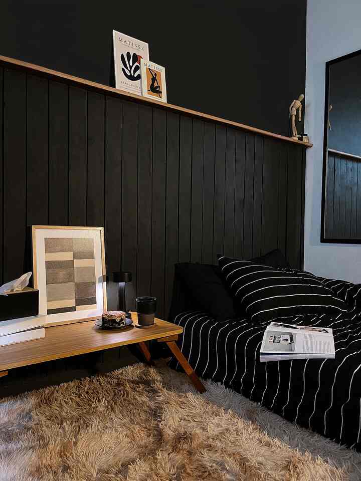 ➖ Low Budget Decorations

Bikin kamar estetik, perintilan dekorasi nggak harus mahal.
Kaya dekorasi di kamar ini, semuanya low budget loh..

1. Frame walldecor harga 180k 
2. LED Table Lamp harga 60k
3. Dummy Book harga 30k

Apapun yang penting tetap kita sesuaikan dengan fungsi, jangan beli cuma karena cantik dan estetik yaa..

#DekorBudgetFriendly #EstetikMurah #SpillDecorLowBudget 