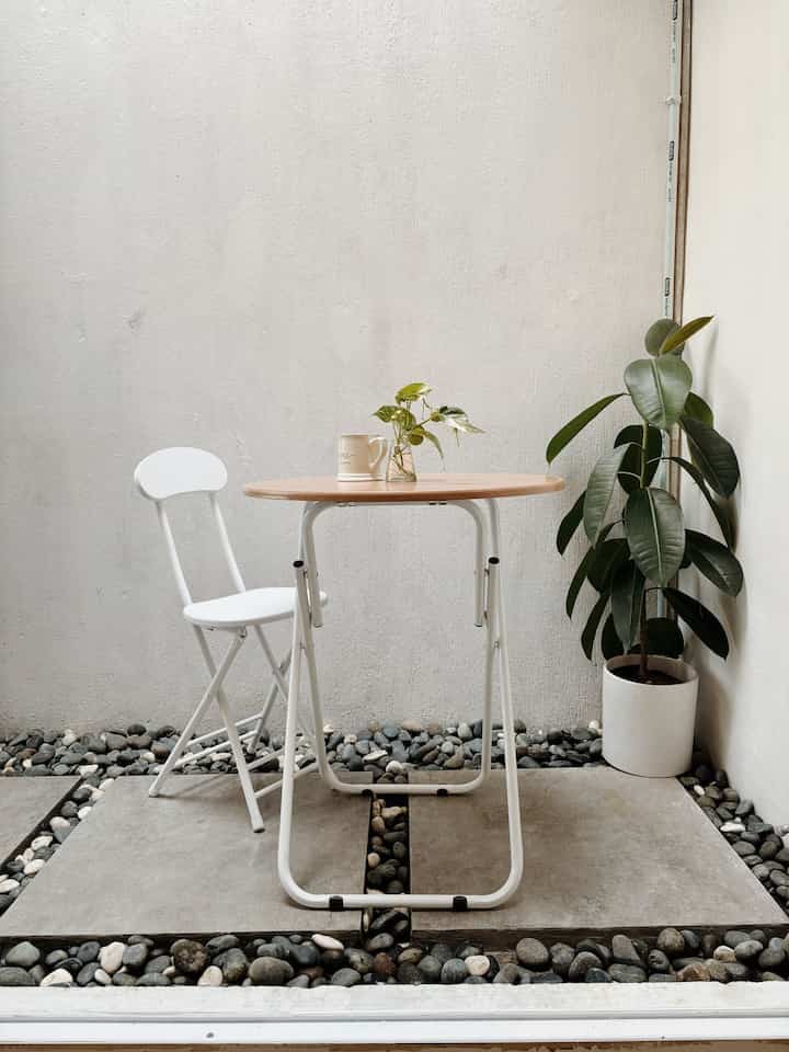 Tempat favorit✨
-
Taman kecil kami sudah disulap menjadi spot nongki favorit di rumah, cocok untuk menghirup segarnya udara Bogor~
#dekorasi taman
#dekorasi estetika
#ide taman
#tamanestetik
#spilldecorationtaman
#rumacefour
#bogor
