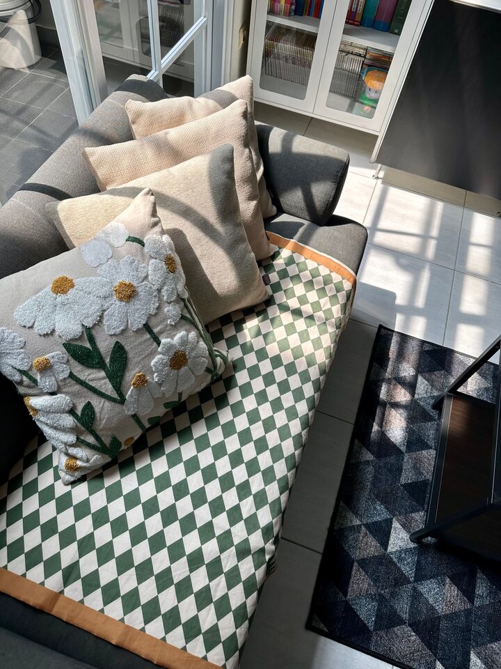 short form carousel card thumbnail