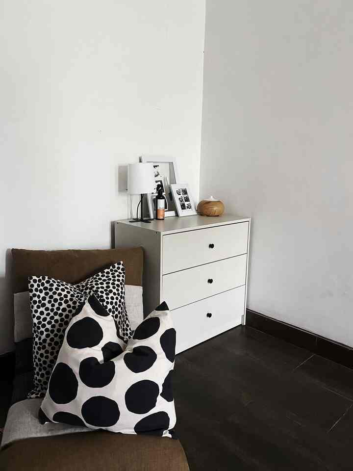 Pojokan master bedroom ✨

#bedroom #masterbedroom #pojokankamar #kamarminimalis #kamarscandi #kamarindustrial #kamarscandiindustrial
