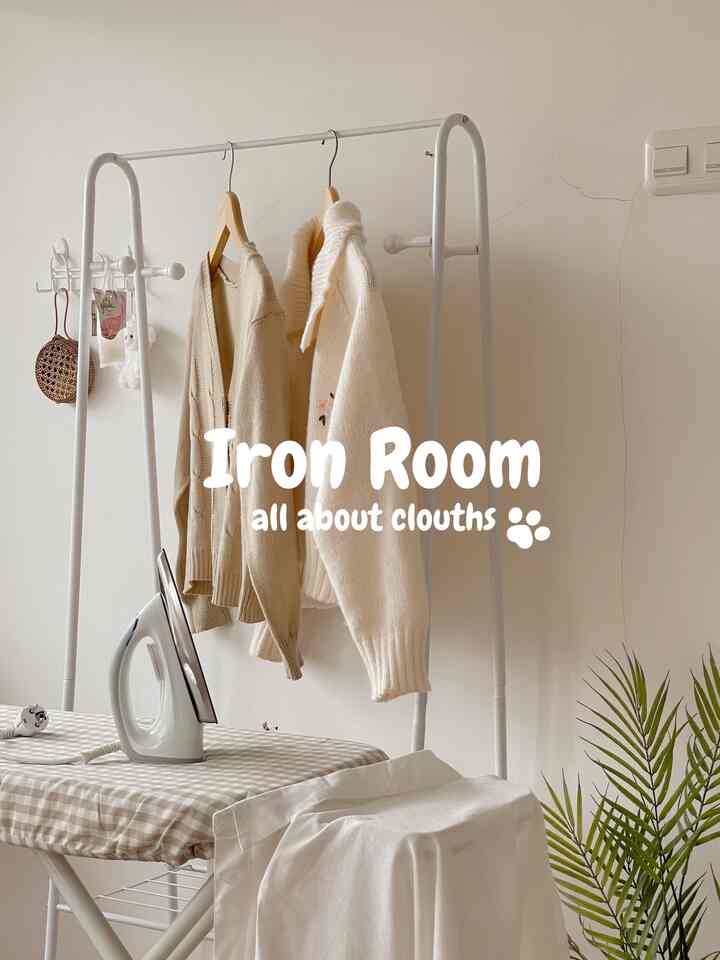 Iron Room 
Ruangan ini merupakan ruangan nyempil dimana ruang kecil yang aku manfaatkan buat area setrikaan untuk perlengkapan yg aku pakai hanya rak gantung meja setrika dan bbrp hanger baju dr bahan kayu & juga tumbuhan palm artificial. Walaupun minimalis tapi tetep terlihat manis bukan ? 

#sudutruangansempit
#pojoksempit
#dekorasipojokaempit
#ironroom
#minimalis 
#aesthetic
#koreanhouse