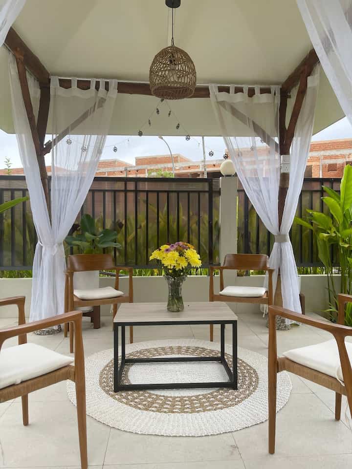 Mempunya rumah dengan halaman yang luas impian sejak lama alhamdulillah terwujud lewat rumah ini🥰🥰 
#RuanganFavorit
#BendaFavorit
#SpillBarangFavorit
#rumahdenganhalamanluas 
#rumahku 
#batam 
#rumahkuistanaku 
#rumahcluster 
#rumahdeveloper
