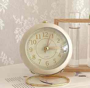 Jam Weker Meja Belajar Alarm Aesthetic Retro Style