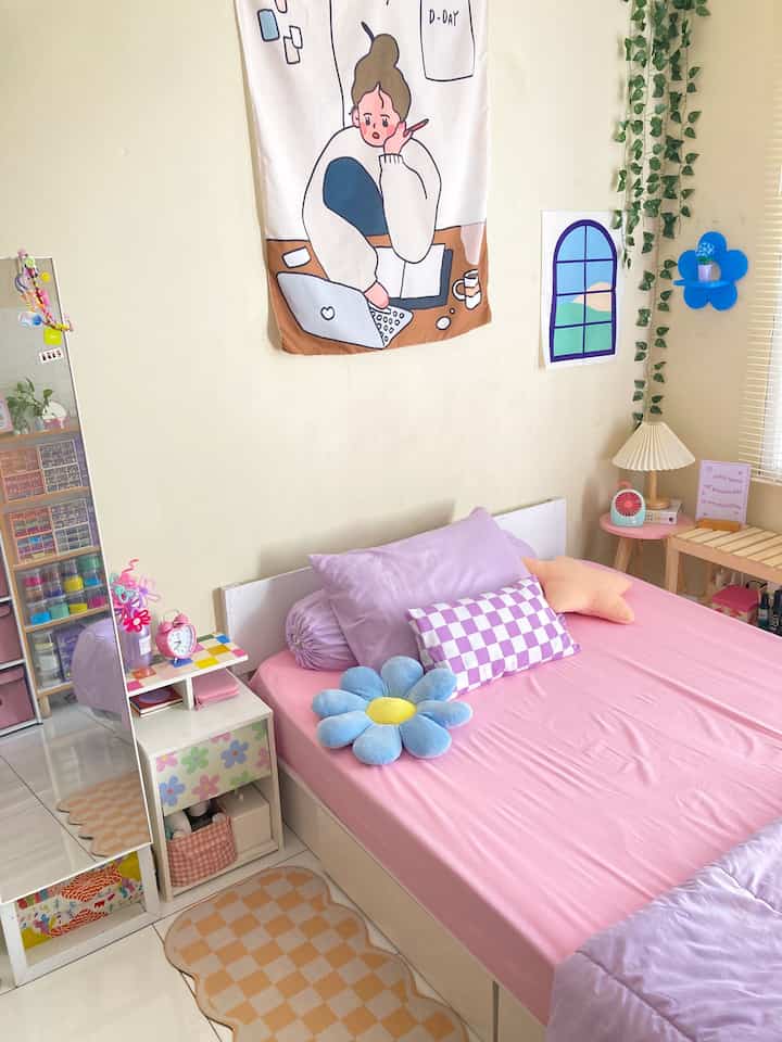 ruangan favoritku ˙ᵕ˙ᰔᩚ
sudah pasti kamar ku, tempat ternyaman untuk istirahat, melepas lelah, melepas stress seharian kerja, pokonya recharger energy lah kalo dikamar tuh hehe


#RuanganFavorit
#BendaFavorit
#SpillBarangFavorit
#PastelRoom
#KamarAesthetic