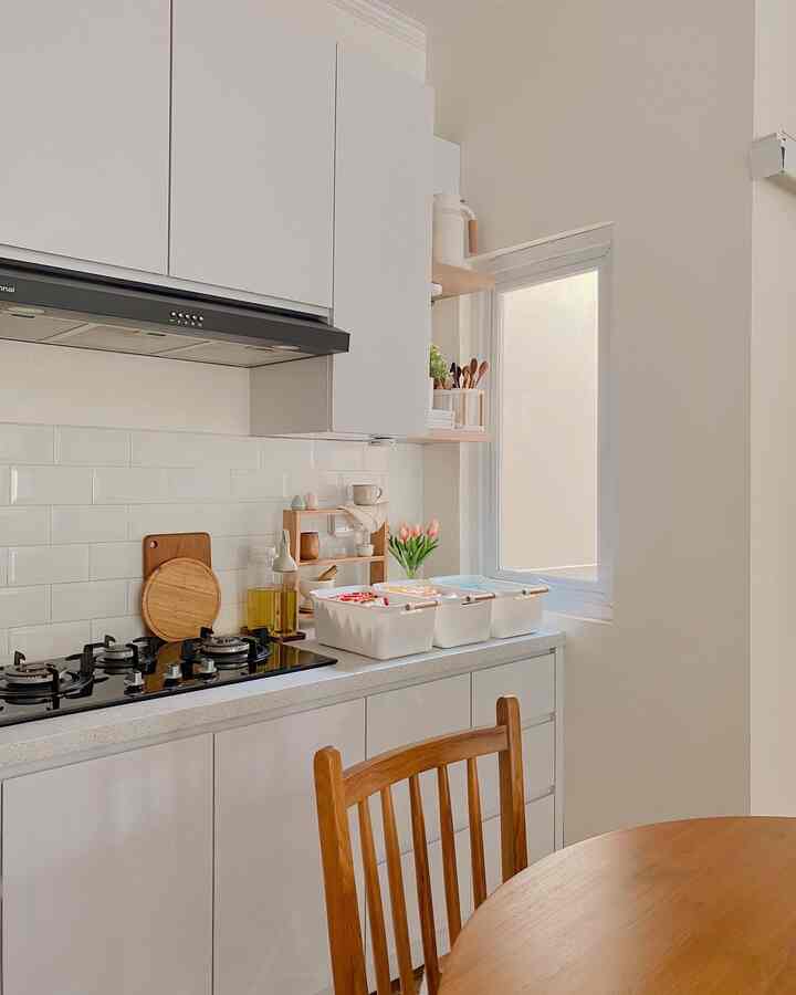 Until now, the kitchen has always been my favorite. Because in the kitchen I can make food for my children and husband, it's a joy in itself even if I just cook it the same way. 

I deliberately made the kitchen as beautiful and according to my wishes as possible so that I would feel at home 'working' here 🤎🤎🤎

#FavoriteRoom #BendaFavorit #SpillBarangFavorit #Kitchen #Dapur #Homedecor #Homekitchen #FavoriteKitchen 