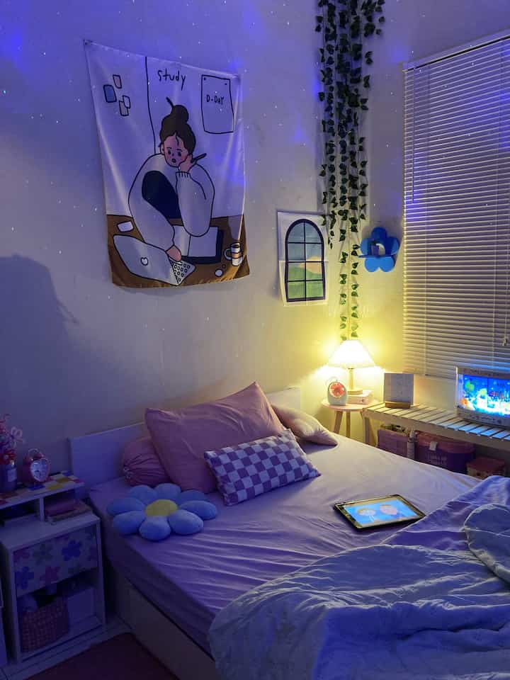 my room at night 🌙☁️
penggunaan lampu tidur menurutku sangat penting untuk menambah mood di malam hari, apalagi jika ditambah dengan mendengarkan musik 🎧


#LampuRumah
#InspirasiLampu
#SpillLampuEstetik
#LampuTidur
#LampuAesthetic
#kamartidur 