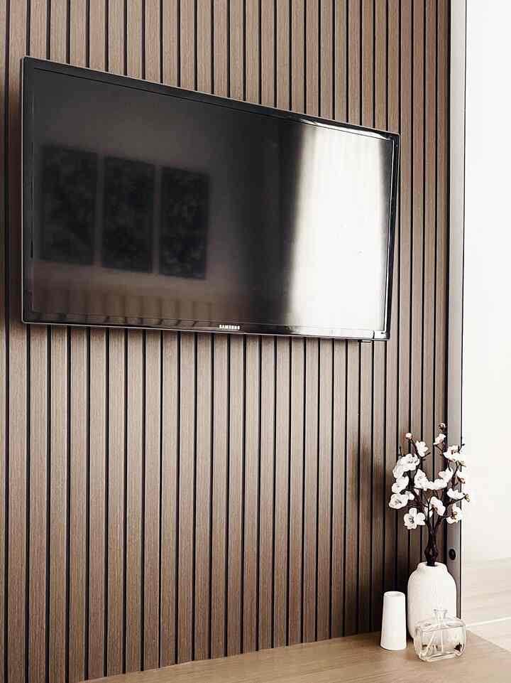 Backdrop Styling

Hi tetangga Ohouse aku mau share item dekoratif baru di backdrop tv kamarku. Agar tidak bosan aku menambahkan artificial bunga plum berwarna putih di vase. Aku juga mengganti reed diffuser dengan aroma floral yang  menenangkan.

#BackdropStyling
#DekorasiBackdrop
#InspirasiBackdrop
#InteriorDesign
#ItemDekoratif
#JapandiStyle