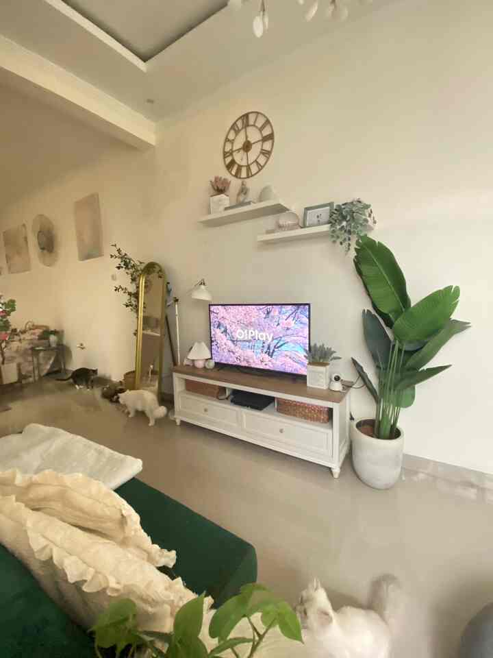 happy monday tetangga online, semangat senin. penampakan dari ruang keluarga di homelivingbylistya. 


#livingroom #livingroomidea #tipsdekor #homelivingbylistya #homedecor #homeliving #favoritecorner