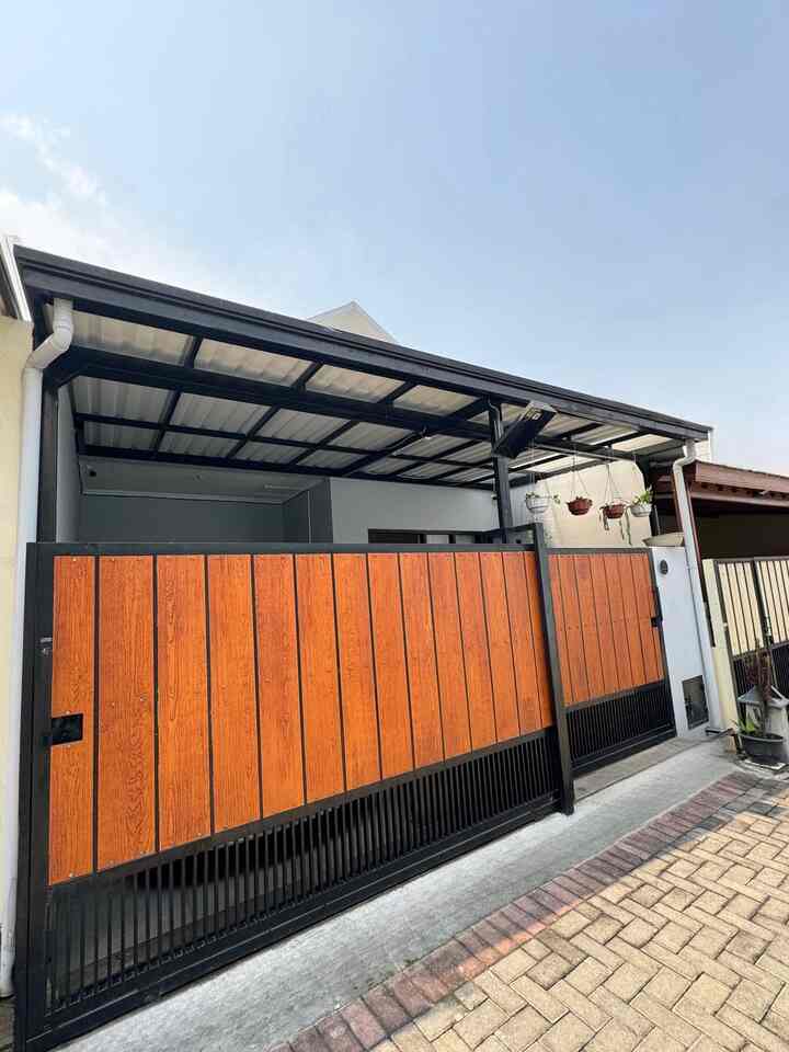 Facade atap pelana 🏠

Kami lebih memilih atap pelana untuk facade karena lebih mencerminkan rumah tapi karena ada canopy jadi atap pelananya tidak begitu terlihat jelas.

Kalau kalian tim facade atap pelana atau facade kotak ? Yuk share juga 🤗



#InspirasiFasadRumah
#FasadCantik
#FasadRumah
#FasadMinimalis
#FasadAtapPelana
#InspirasiFasadMinimalis