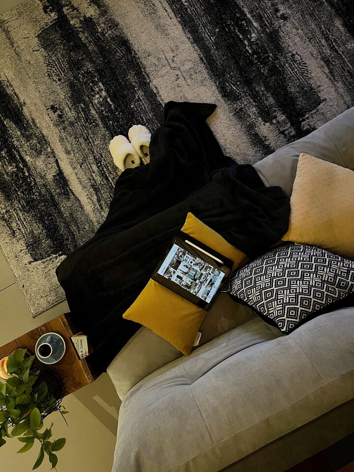 short form carousel card thumbnail