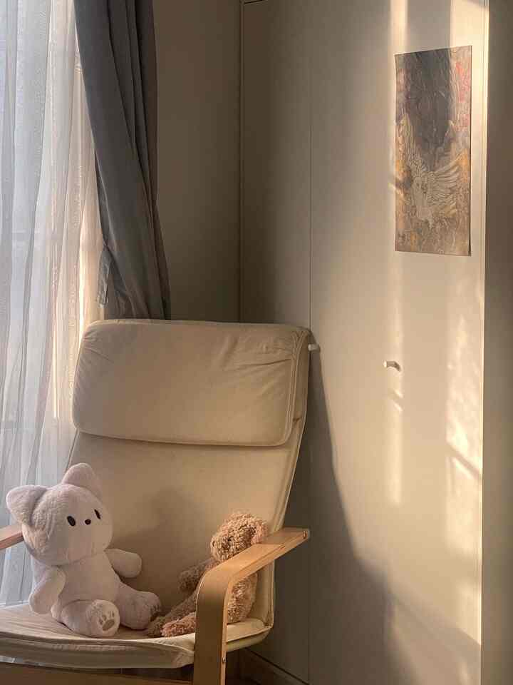 tempat membaca favoritku #bedroom #bedroominspo #kamartidur #rakbuku #spotbaca #koreanstyle #tangsel