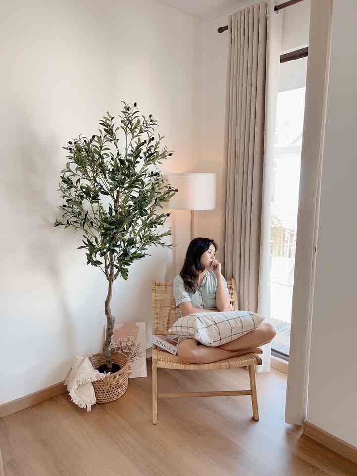 Me time itu penting banget, cari inspirasi paling suka di spot ini. bisa yoga dll juga di ruangan ini ❤️

#WaktuFavoritDiRumah
#SantaiDiRumah
#RuanganFavorit #ruangsantai #spc #interiorruangsantai #jati
