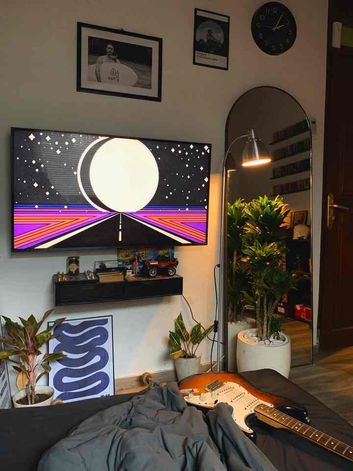 Musik asik di hari libur 🛋️ #WaktuFavoritDirumah #SantaiDirumah #RuanganFavorit #Santaidikamar #Waktufavoritdikamar #RenovasiKamar #inspokamar #roominspo #inspirasikamar 