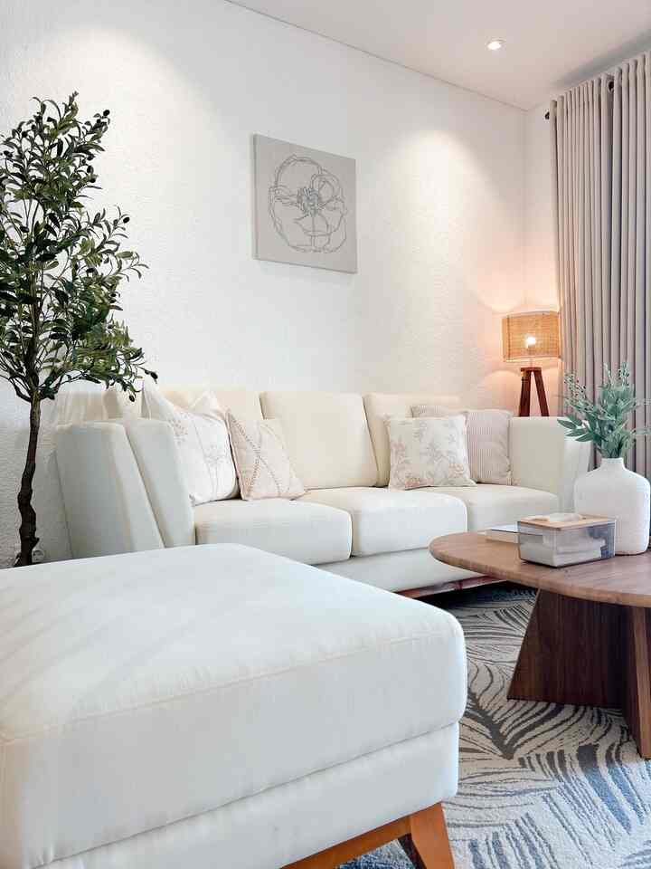 Waktunya ganti sofa, karna sofa lama udh mayan dekil. 
ga ketinggalan ayunan favorite di taman bisa buat santai + cantik juga

#SpillProductTag #4BendaWajibBeli #SpillLinkShopee #customsofa #sofaestetik #ayunanrotan #ayunanditaman