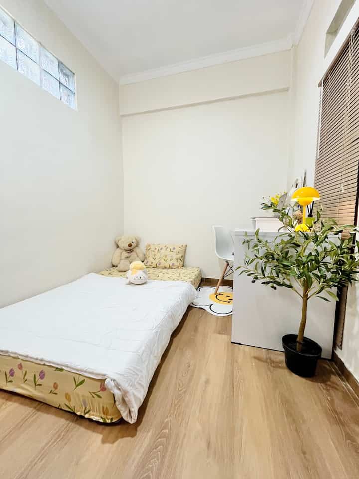 OUR LIL HOUSE - BEST PURCHASE JULY

Dalam makeover studio kemarin aku bener-bener nyari barang-barang yang cocok dan kualitasnya bagus buat studio aku! Salah satu yang terbaiknya adalah ini! Ada sprei dan springbed yang masuk banget dengan konsep studio aku, beserta kasurnya yang kualitasnya bagus banget. Lantai SPC yang bagus banget warna dan kualitasnya, mudah dipasang sendiri juga. Dan vas bunga yang masuk banget ke konsep studio aku! 

#SpillProductTag #4BendaWajibBeli #SpillLinkShopee #SpillPerintilan #StudioDesign #Makeover 