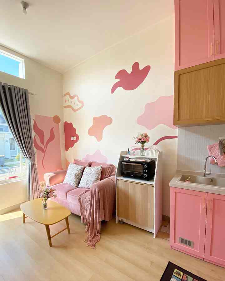 Rumah Pinky Mama yang living roomnya terbatas, tanpa sekat langsung menuju dapur ☺️

#BTNOAS8
#rumahpinky
#pinkyhomeideas
#smalllivingroom