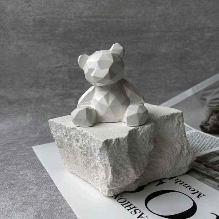 Pajangan Patung Bentuk Sunu Bear