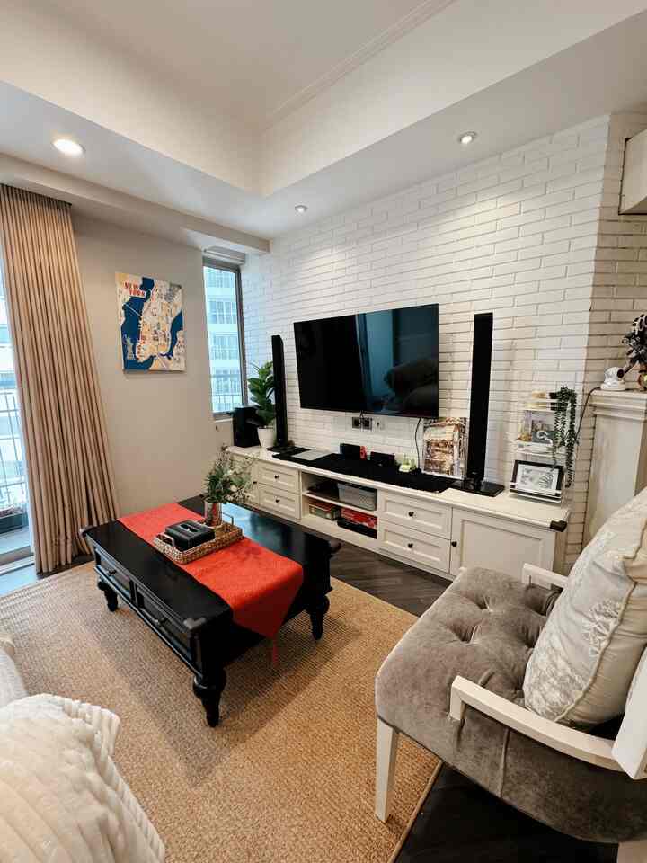 POV lain dari Ruang Tamu kami..
#ruang tamu #apartment #apartmentliving #americanclassic #farmhouse #entertainmentunit