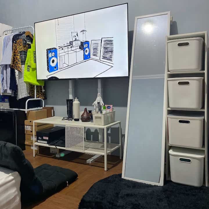 Minimalist concept black white untuk kamar kost 🤍
#KamarKost #minimalis #KostMinimalis #ide #furniturkamar #kamarku #kostestetik #estetik #barangdekorasikamar 