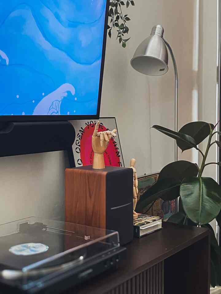 Senang bertemu denganmu lagi! #BTNOAS8 #livingroom #tinyhouse #smallhouse #tinylivingroom