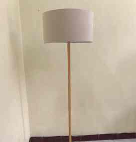 Jalja Floor lamp | lampu lantai bambu
