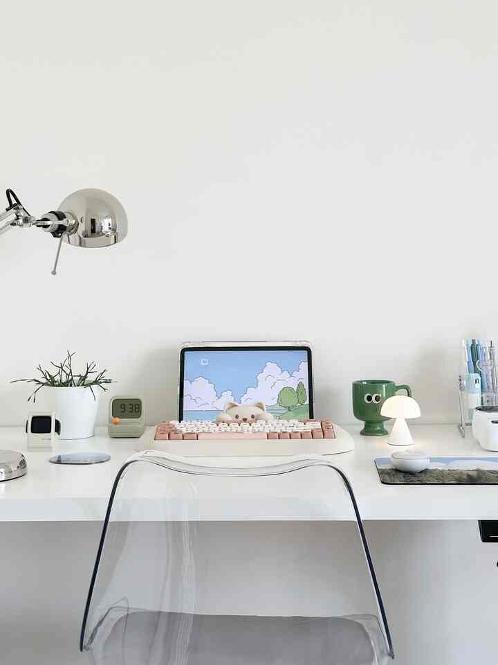 Pengaturan Meja Baru 👀

#Penataan Meja
#Dekorasi Meja
#Ruang Estetika
#Ruang Kerja
#Desktop