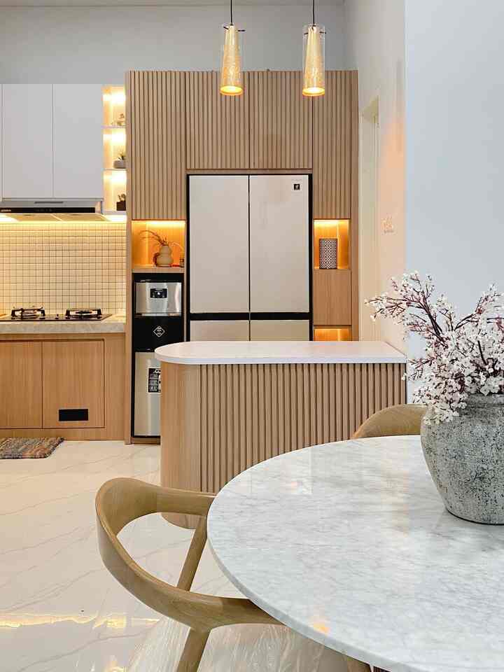 Rumah ini merupakan rumah ke 2 bagi saya dan keluarga kecil saya, proses mencari tempat dan memulai membangun rumah ini tidaklah mudah, melalui proses yang luar biasa hingga akhirnya Alhamdulillah kita sampai di titik ini...

#ceritarumahku
#minihousetour
#ceritarumahku
#scandihome
#scandistyle
#scandidesign
#Skandinavia