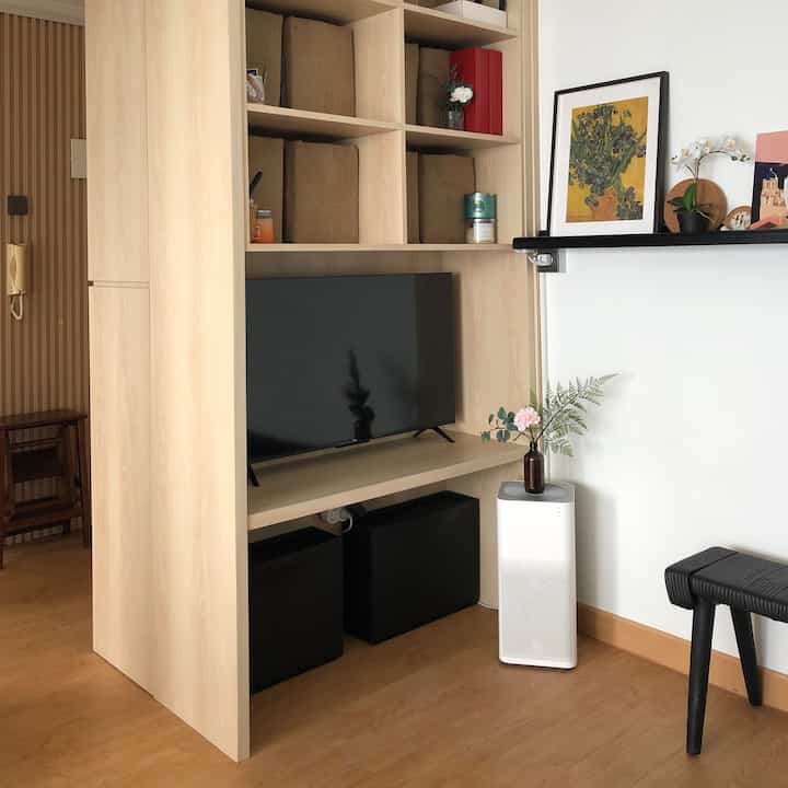 TV nook X open book shelf 

notice the plants? including the plant wall art? it is not only a TV nook but also plant decor nook

#plants #livingroom #openshelf #walldecor