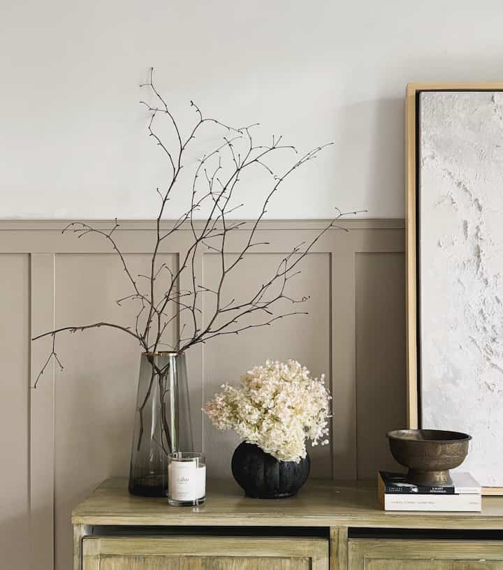 Ruang pertama yang menyambut ketika pulang kerumah #foyer #entryway #entrance