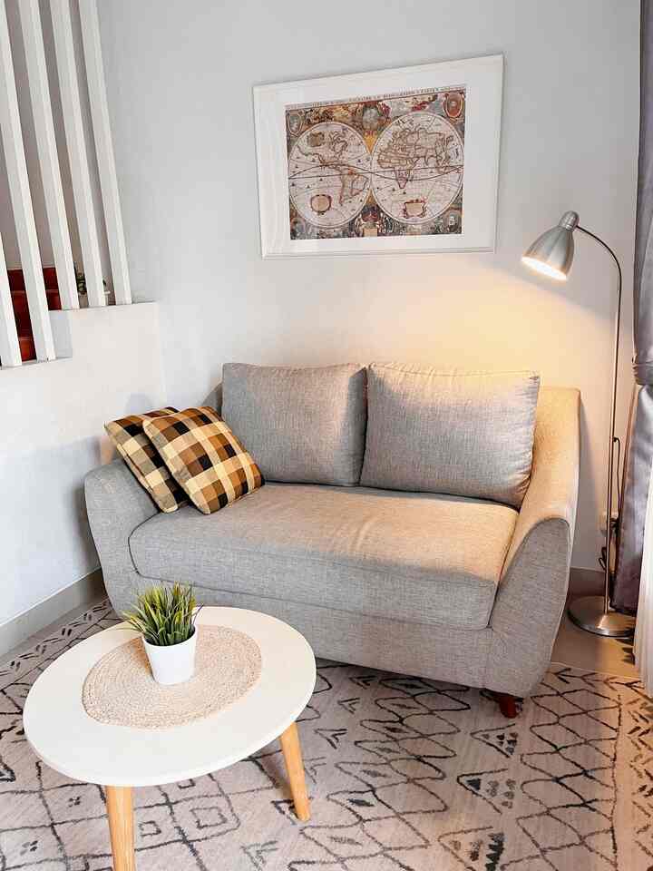 Ruang tamu dengan konsep minimalis ala Jepang
#japandi #minimalist #modern #homedecorinspo #rumahminimalis #rumahmodern #rumahjapandiminimalis