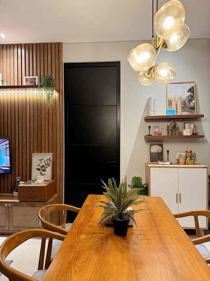 Tema utama dari style rumah ku bisa dibilang scandinavian minimalism🪴

Karna aku memasukkan elemen hijau2 tanaman baik itu asli maupun artificial di dalam nya. Biar looksnya makin manis 🫶🏻

#scandinavian #minimalis #minimalism
#homedecorinspo
#homestyles
#bandung #cimahi #rumahdeveloper #rumahcluster
#rumahminimalis #rumahscandinavian