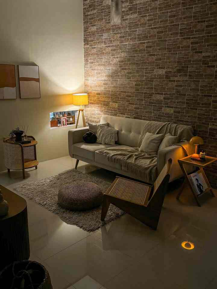 Living room A.K.A ruang keluarga di PearlHouse 
Sengaja bikin senyaman mungkin karena emang ruangan ini paling sering aku dan keluarga ku pake mulai dari makan main sama anak-anak 🫶🏻


#livingroomstyling #dekorasilivingroom #livingroommakeover #ruangkeluarga #scandinavianstyle