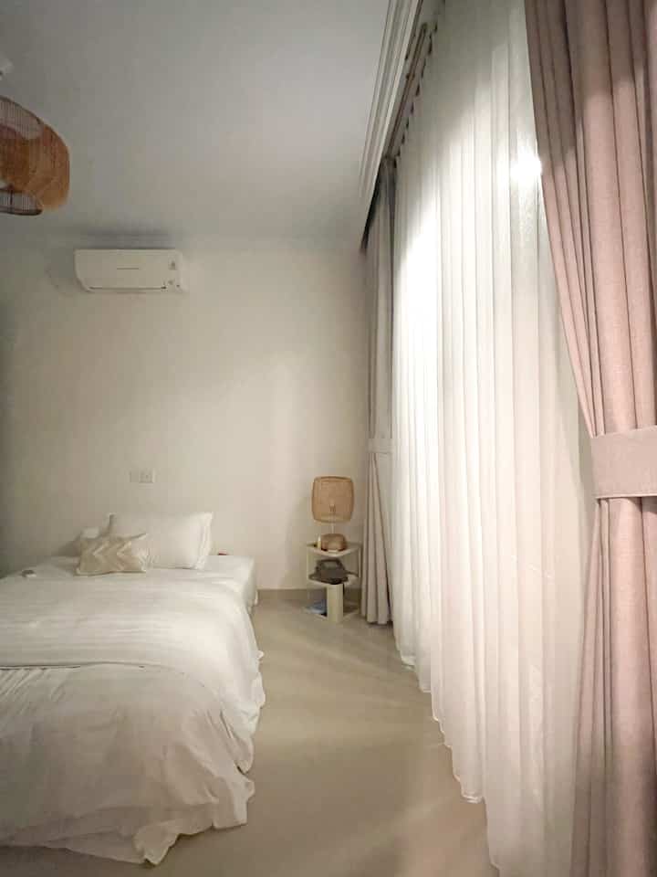 Terima kasih ohouse dengan menjadi BA S7 buat sy banyak Belajar khususnya ngedite poto dari apps Lightroom walaupun hasilnya masih jauh dari semourna tapi ada perbedaan dari postingan sy sebelumnya😊🤍
#ocllasphotoediting 
#myeditingstyle
#mycollorsediting
#warmcollors 
#myhome