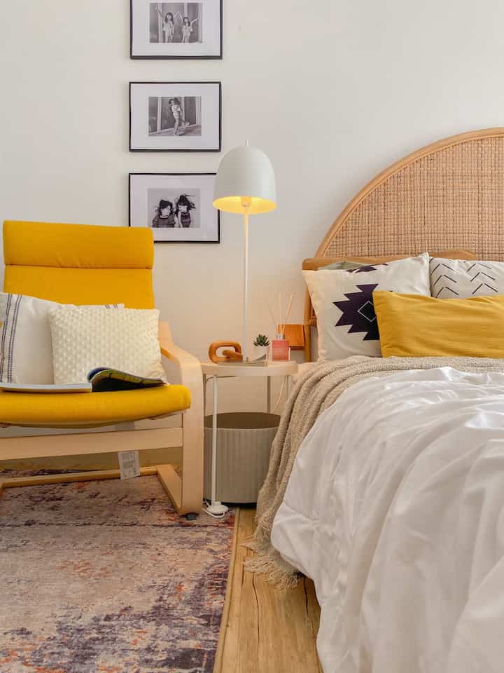 Photo Challenge O!Class 

“Home Styling Photography 2.0 : Master The Art of Editing Your Phone Pics Like a Pro with Adobe Lightroom” with Rizal Ramadan (@studio_nau).
—
foto ruangan di rumah apa adanya sebetulnya ga masalah, tapi kalo bisa lebih baik kenapa ngga ?

jadi selama ini aku selalu edit foto-foto khususnya foto ruangan di rumah pakai aplikasi Adobe Lightroom, tapi begitu ikutan O!Class dengan Kak Rizal (@studio_nau) ternyata dapet lagi insight baru terutama tentang Color Mix, nice tips 👌🏻✨

nah jadi untuk edit foto, aku edit
Light — Color — Preset — Straighten

/ Light./
Exposure - Contrast - Shadows - Blacks cenderung ke kanan
Highlights - Whites cenderung ke kiri

/ Color./
nah ini yang baru aku tau, ternyata ada Color Mix, untuk rumahku karena ada warna khas KUNING, dengan Color Mix ini jadi kebantu untuk tetep jaga warna —kuningnya— dengan adjust HSL | Hue - Saturation - Luminance

/ Preset./
ini hal lainnya yang kusuka pake LR, adjustment yang kita buat bisa di save jadi preset, bisa lebih memudahkan untuk edit dan samain tone setiap foto, feed jadi rapi

/ Straighten./
ini yang ga pernah ketinggalan, meskipun udah nyalain grid camera percayalah pasti beberapa foto perlu ini dan auto bikin foto jadi lebih simetris dan presisi 

bisa diliat di atas beberapa contoh foto ruangan di rumah Before — After Edit with Adobe Lightroom ✨

#OClassPhotoEditing
#MyEditingStyle