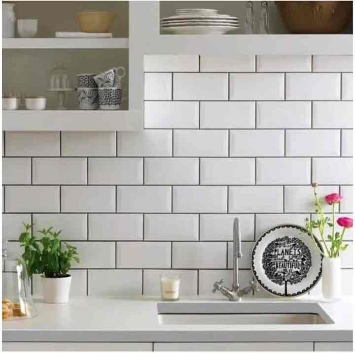 Mulia signature subway bevel 10x20cm putih