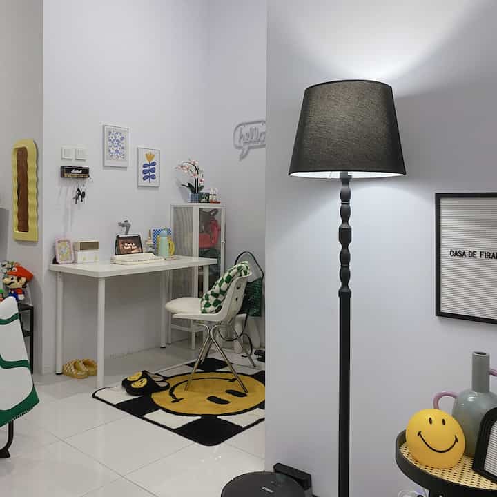 Ruang kerja ini kami buat di antar kamar utama dan kamar anak,kami rancang sebaik mungkin dengan ruang yang terbatas,disinilah biasanya saya bikin konten,mengedit vidio,merajut dan membuat berbagai jenis kerajinan lainnya.semoga mengispirasi buat teman-teman yang juga punya ruang yang terbatas.
.
.
#ruangkerja
#ruangkerjaminimalis
#ruangkerjaku
#dekorasiruangkerja
#idedekorasiruangkerja
#workingspace
#furniturruangkerja