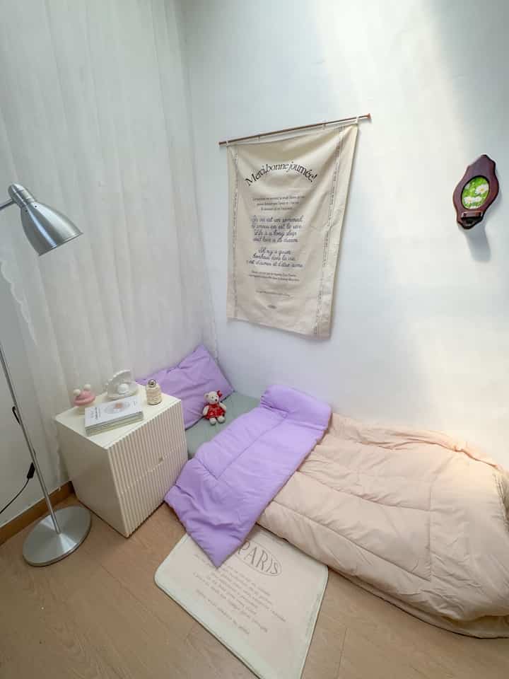 Kamar tidurku ketika pagi hari masuk sinar matahari 🤍


#bedroom #kamartidur #dekorkamartidur #bedroominspo #inspirasikamartidur #bedroomdecor #aestheticroom #roomdecor #roomdecorinspo #studioroom #minimalist #apartmentstudio 
