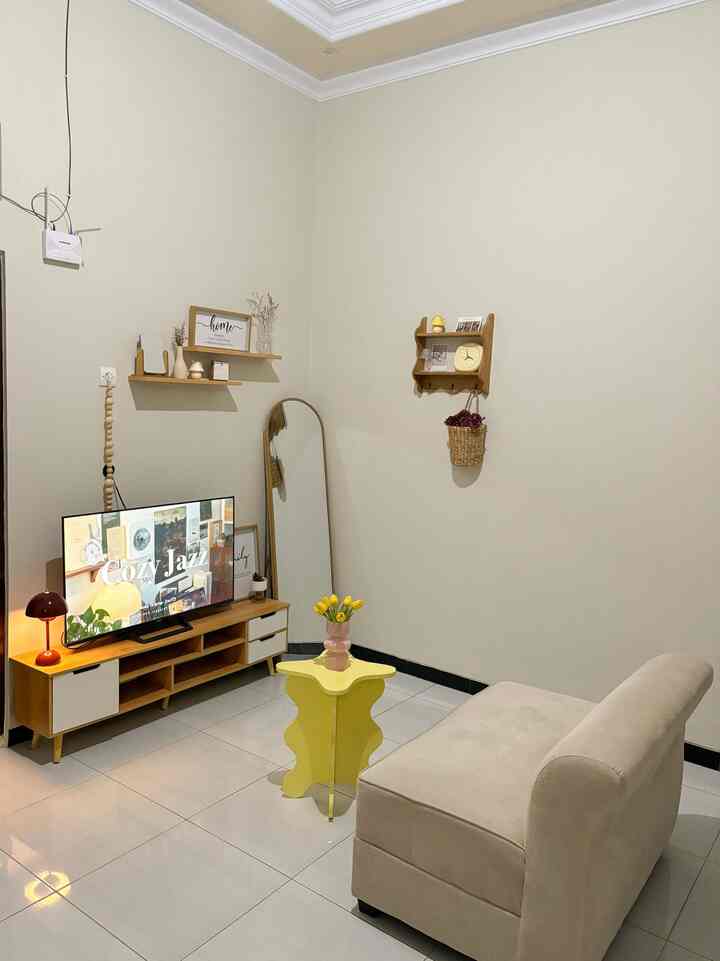 Area ruang tv sekaligus ruang kumpul keluarga, selain di ruang tamu kami biasanya berkumpul di ruang tv ini.


#ruangtv #ruangkeluarga #homedecor #inspirasidecorrumah #aesthetic