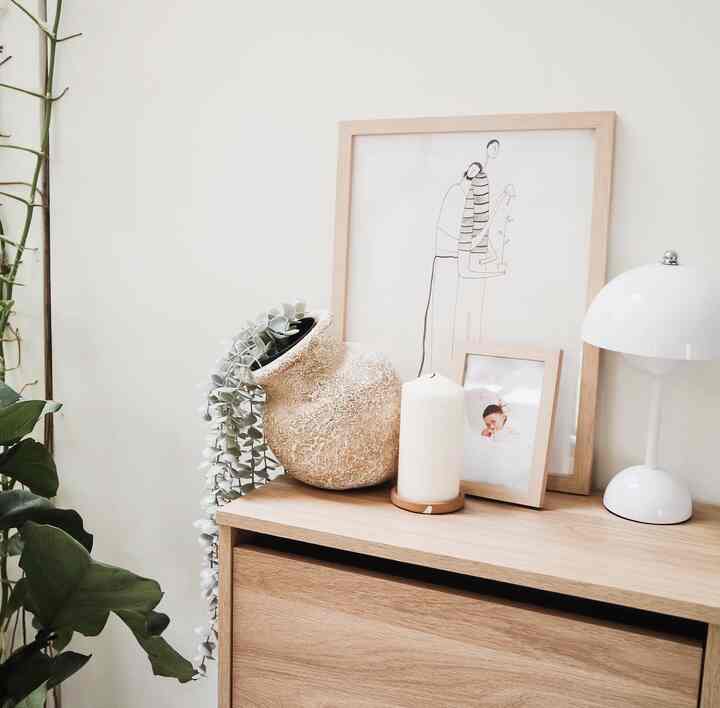 Hai selamat malam dari casaaksadaru. Home decor itu seru lho, daan yang pasti gk perlu mahal2 untuk mendecor suatu ruangan menjadi lebih nyaman dan cantik. 

Beberapa item decor yang cakep rekomen casaaksadaru : 
1. Lilin dari ikea
2. Lampu jamur 
3. Vas dan artifisial 
4. Tanaman ijo, batu batuan
5. Frame di kamar 
6. Besi holo pagar, tangga anti slip 

Semua item bisa di styling dengan apik jadi rumah kamu bakal makin cakep. Silahkan mencoba yaa 

#materialRenovasi
#MaterialMurah
#homedecor
#casaaksadaru
#pagarbesiholow
#AlasTanggaAntiSlip
#BatuKoralPutih
#TanamanIjo